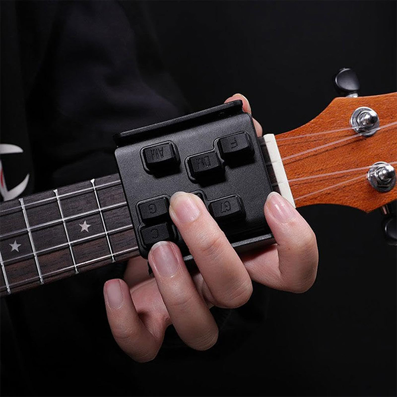 Ukulele Chord Presser Trainer  - đánh giá và giá Ukulele Beginner Kit